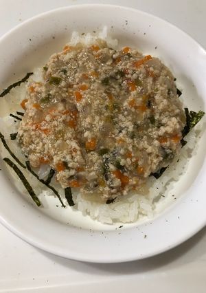 幼児食 野菜たっぷり鶏そぼろ丼-レシピのメイン写真