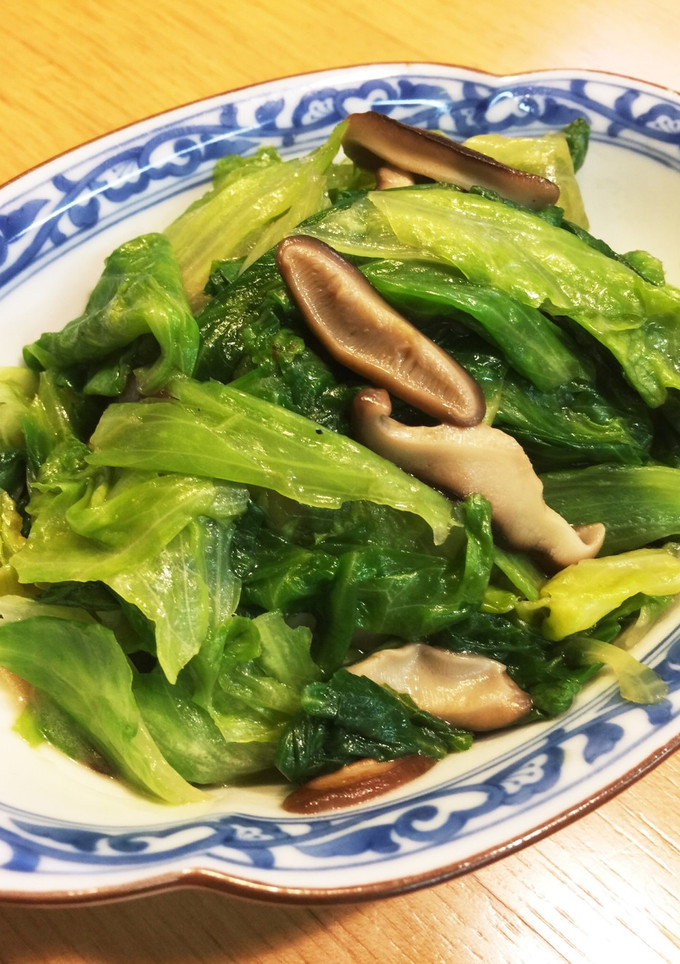 パッと完成！レタスと椎茸の炒め物♡-レシピのメイン写真