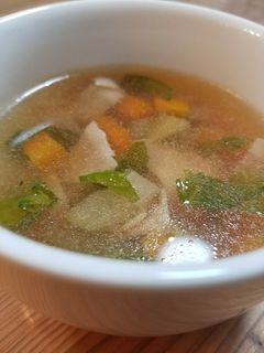 セロリと人参と玉ねぎのコンソメスープ-レシピのメイン写真