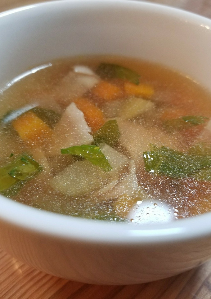 セロリと人参と玉ねぎのコンソメスープ-レシピのメイン写真