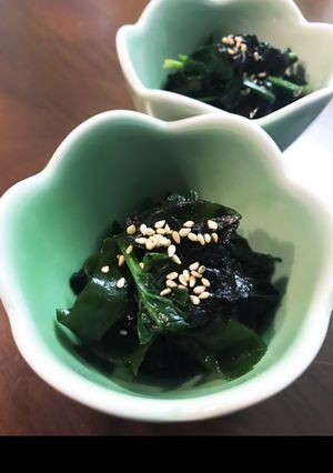 ほうれん草とわかめの韓国海苔和え-レシピのメイン写真