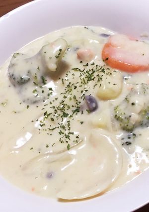 簡単手作り豆乳サーモンクリームシチュー-レシピのメイン写真