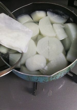 【手抜き】大根の下茹で。研ぎ汁無し&放置-レシピのメイン写真