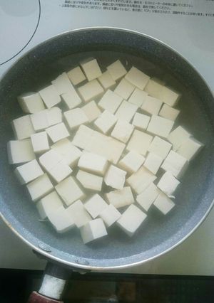 鍋物の裏ワザ☆柔らかお肉と崩れないお豆腐-レシピのメイン写真