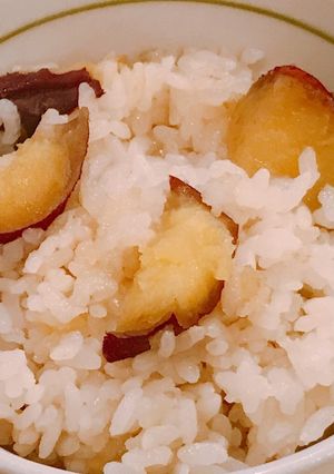 昆布茶の入った、甘～い、さつま芋ごはん！-レシピのメイン写真