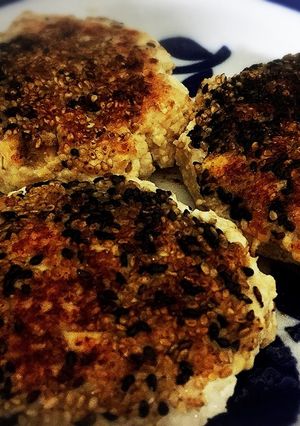 胡麻が香ばしい♡子供もスキ豆腐ハンバーグ-レシピのメイン写真