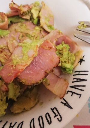 アボカドとベーコンのワサビ炒め-レシピのメイン写真