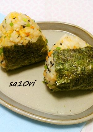 余ったおかき・お煎餅で！香ばしおにぎり！-レシピのメイン写真