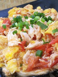 トマトと卵の炒め物(サラダチキン入り)-レシピのメイン写真