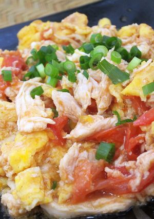 トマトと卵の炒め物（サラダチキン入り）-レシピのメイン写真