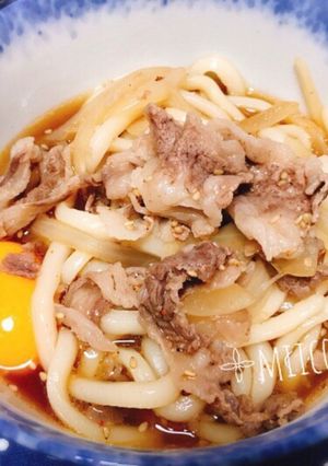 *ラー油とごま油が香る肉うどん*-レシピのメイン写真