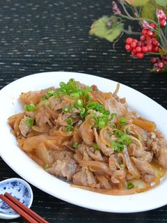 豚こま切れ肉と玉ねぎのピリ辛炒め-レシピのメイン写真