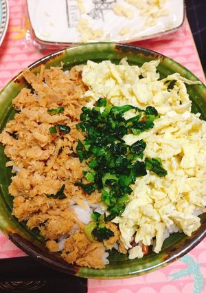シーチキン三色丼-レシピのメイン写真