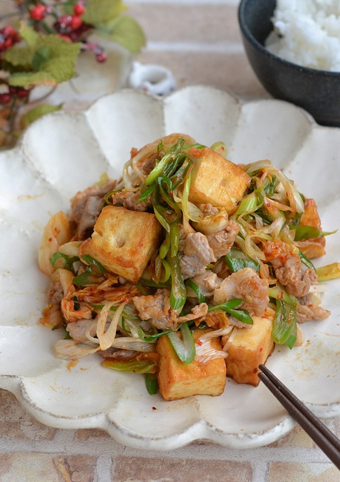 厚揚げ豆腐と長ねぎのキムチ炒め-レシピのメイン写真