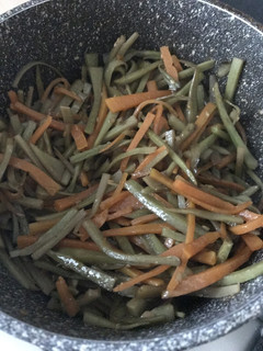 カルチョフィーの茎のきんぴら-レシピのメイン写真