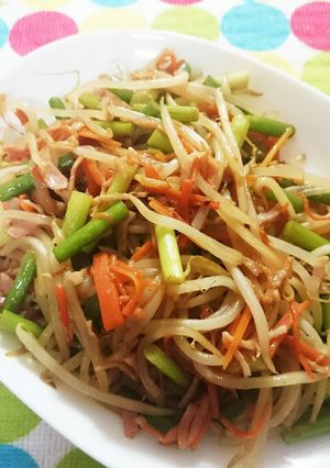ニンニクの芽とベーコンの野菜炒め-レシピのメイン写真