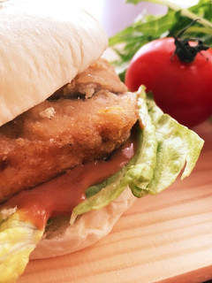 朝食、ランチ、お弁当に!ブリ竜田バーガー-レシピのメイン写真