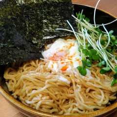 รูปของ ラ王(日清食品)で簡単油そば