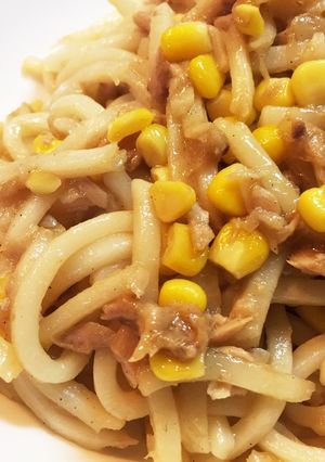 バター醤油香る♡ツナコーン焼きうどん！-レシピのメイン写真