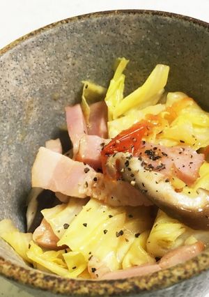 キャベツとベーコンのめんつゆバター和え-レシピのメイン写真