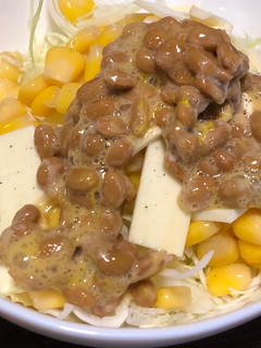 納豆とコーンとチーズのマヨサラダ-レシピのメイン写真