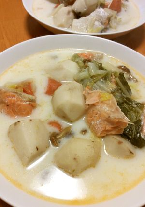 圧力鍋で鮭と里芋の昆布出汁ホワイトスープ-レシピのメイン写真