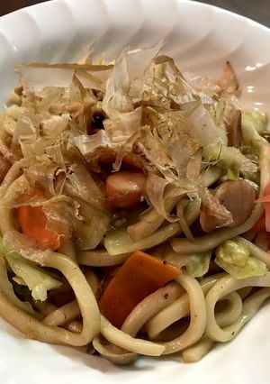 ウインナー＆しめじ入り焼きうどん-レシピのメイン写真