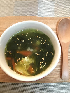 もち麦わかめスープ簡単ダイエット便秘解消-レシピのメイン写真