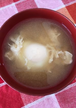 ポーチドエッグ味噌汁仕立て-レシピのメイン写真