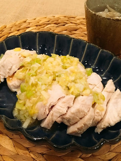 簡単!ジューシー鶏肉 ネギ塩ダレ添え-レシピのメイン写真