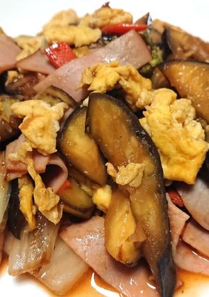 焼き肉のたれで☆炒り卵となす炒め-レシピのメイン写真