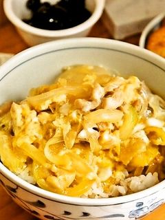 母の味♪炒めて作るトロ玉つゆだく親子丼-レシピのメイン写真