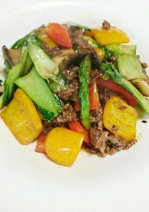 牛肉と彩り野菜のオイスターソース炒め-レシピのメイン写真