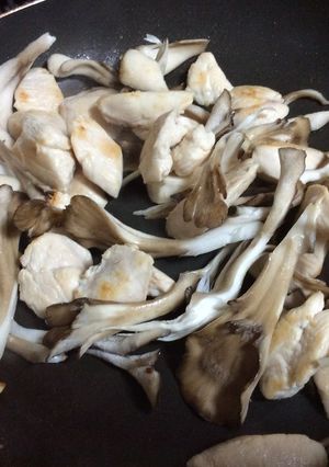 舞茸と鶏肉のマヨ味噌炒め-レシピのメイン写真
