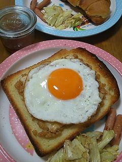 目玉焼き納豆トースト-レシピのメイン写真