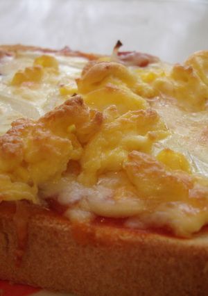 スクランブルトースト-レシピのメイン写真