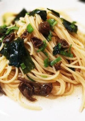 なめことワカメの和風パスタ-レシピのメイン写真