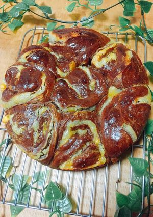 ココアと栗きんとんの折り込みちぎりパン-レシピのメイン写真