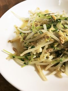 もう一品に♪ 豆苗&モヤシ&ツナ玉子とじ-レシピのメイン写真