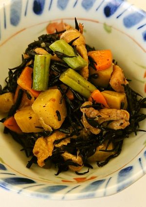 さつまいもとひじきの煮物-レシピのメイン写真