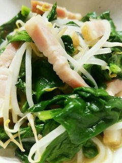 ほうれん草とベーコンのバター炒め-レシピのメイン写真