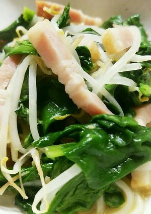 ほうれん草とベーコンのバター炒め-レシピのメイン写真