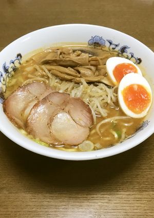 本場札幌の味？　市販の味噌拉麺を一工夫-レシピのメイン写真
