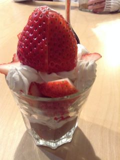 イチゴのミニパフェ-レシピのメイン写真