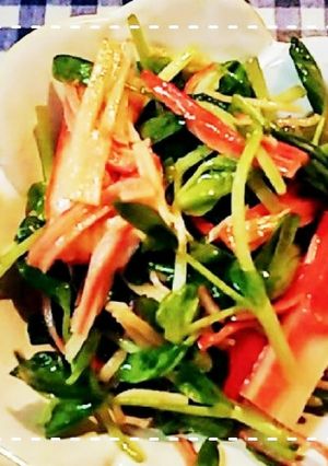 ボールだけで簡単！豆苗とかにかまのサラダ-レシピのメイン写真