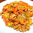 ご飯がすすむ!豚肉と野菜のピリ辛炒め