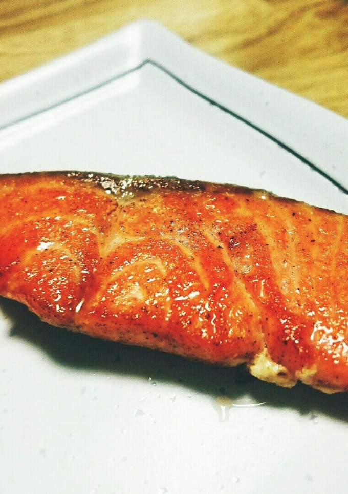 卵焼き器で鮭の塩焼き～お弁当の簡単おかず-レシピのメイン写真