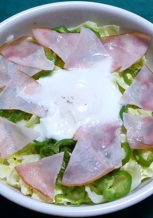 キャベツとハムとピーマンの巣ごもり卵-レシピのメイン写真