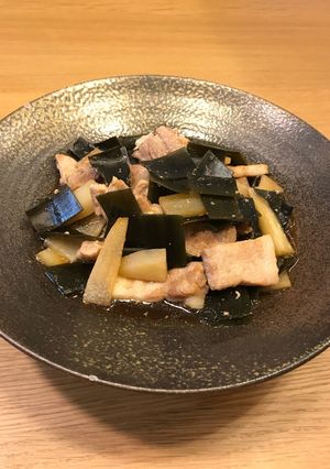 コストコ 焼肉用豚バラと昆布の煮物-レシピのメイン写真