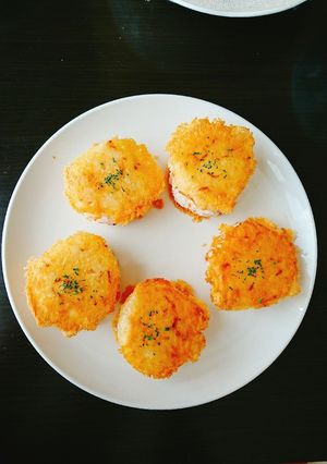 桜えびとパリパリチーズおにぎり-レシピのメイン写真